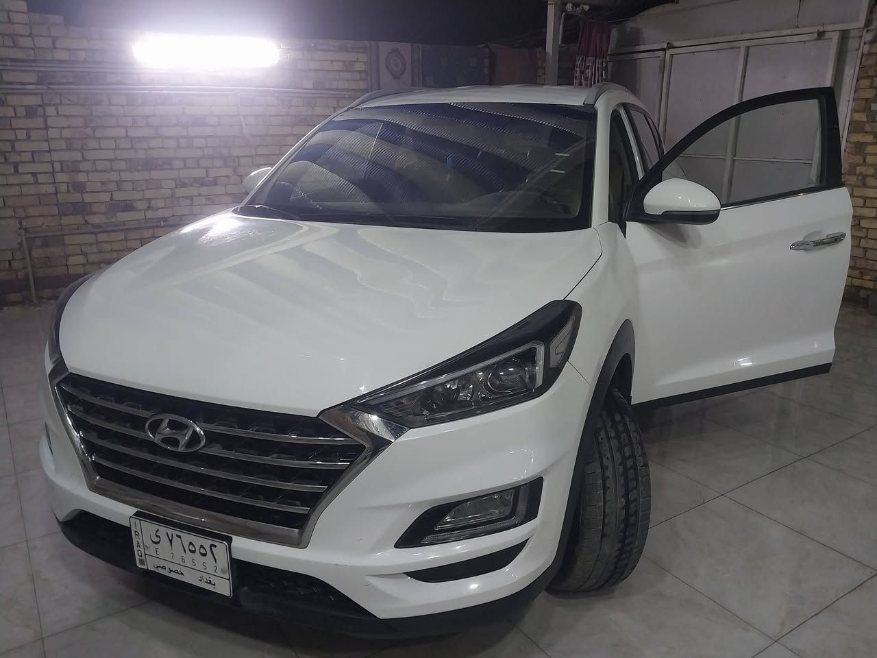 توسان للبيع 2020 شرطيه
`مواصفات: 1/1
السبير مانازل
حساسات
لد امامي 
لد نهاري
اشاير بل مري 
مري شفط 
تغيير انظمه نضام ال ECO و نضام SPORT ونضام NORMAL
 بصمتين 
شاشه 
كشنات كهربائي
كامره خلفيه متحركه
تحكم ستيرن من شركه مايشتغل
ماشيه 93
رقم بغداد شرطيه
مكفوله كفاله عامه
عنوان ميسان حي نهاوند
سعر 220$ وبيهه مجال للشراي
***********
