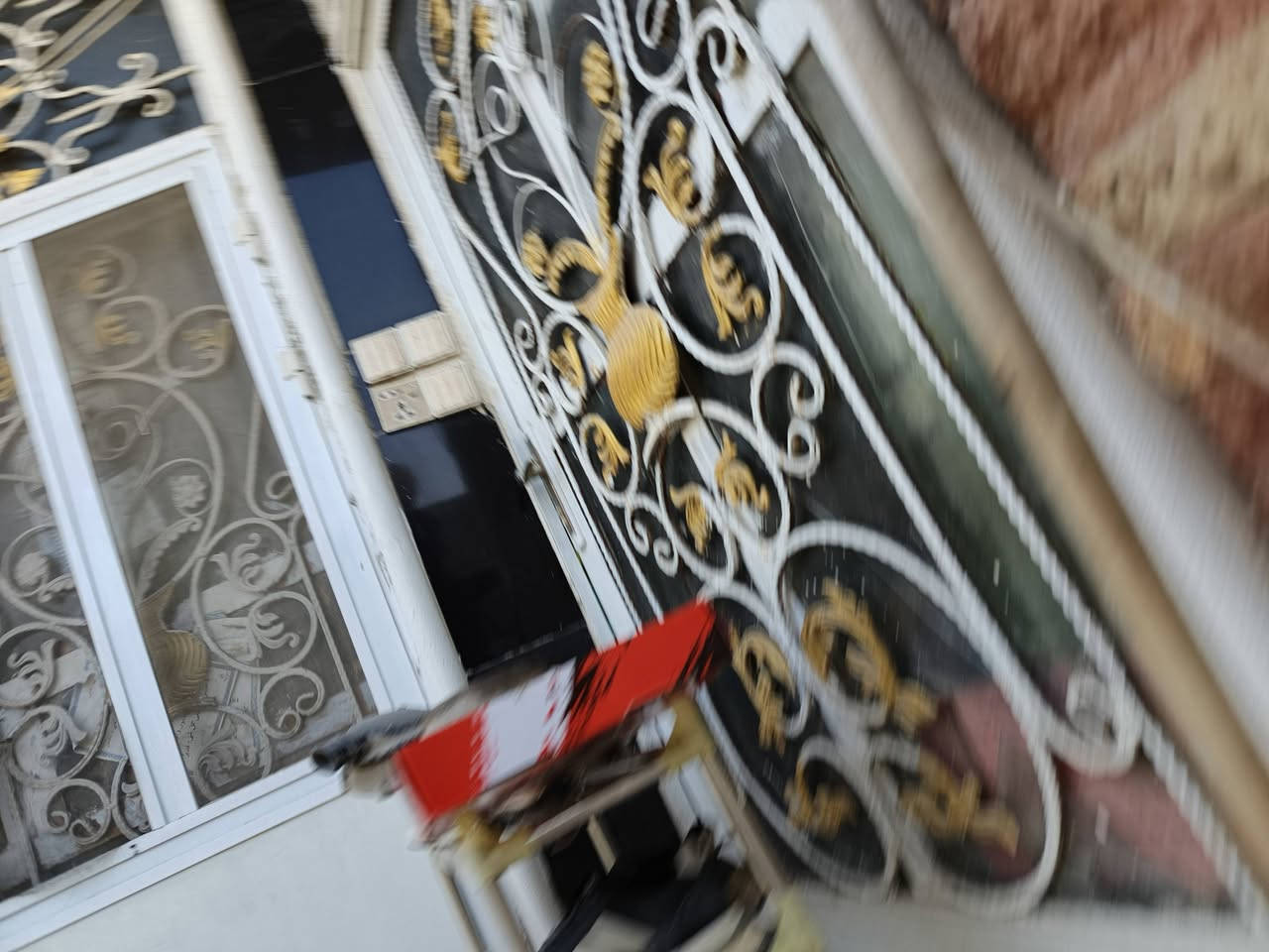 العنوان بابل حله مركز مدينه اغرض ماكس تفصيخ بسعار مناسبه كلب بصور وشوف كومه أغراض ماكو خاص بس وتساب الرقم ***********
