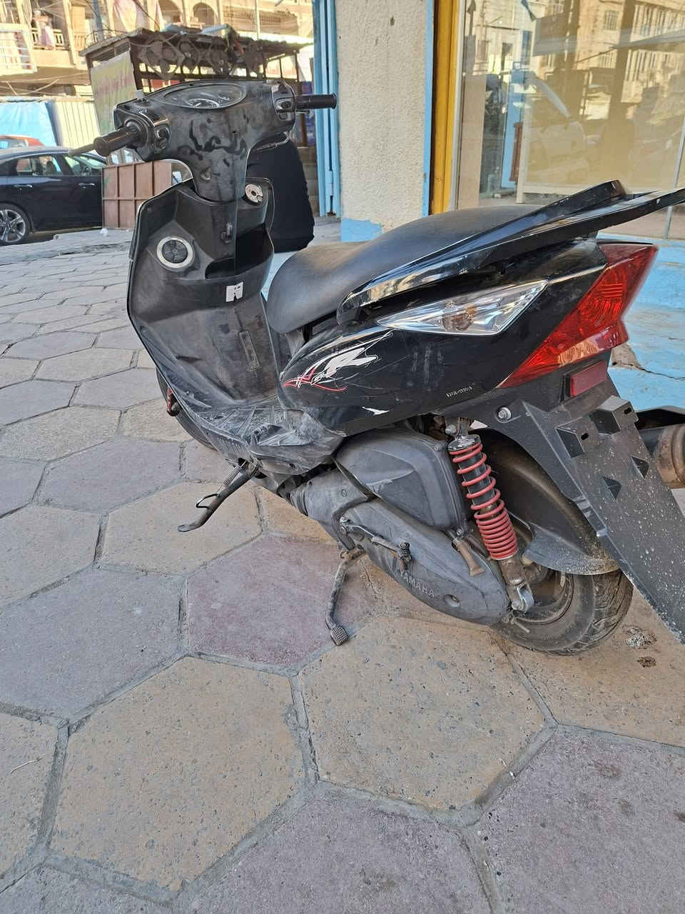 سلام عليكم 
ثلعب 140 للبيع
كفرات مختم
مكينه مامفتوحه برغي بيه
اي نقص مابيه
كامله مكمله 
شغاله نص نكره بكل وقت
مكينه ناعمه 
مكان بغداد شرطه الخامسه
***********
سعر 750 الف 
وبيه مجال
