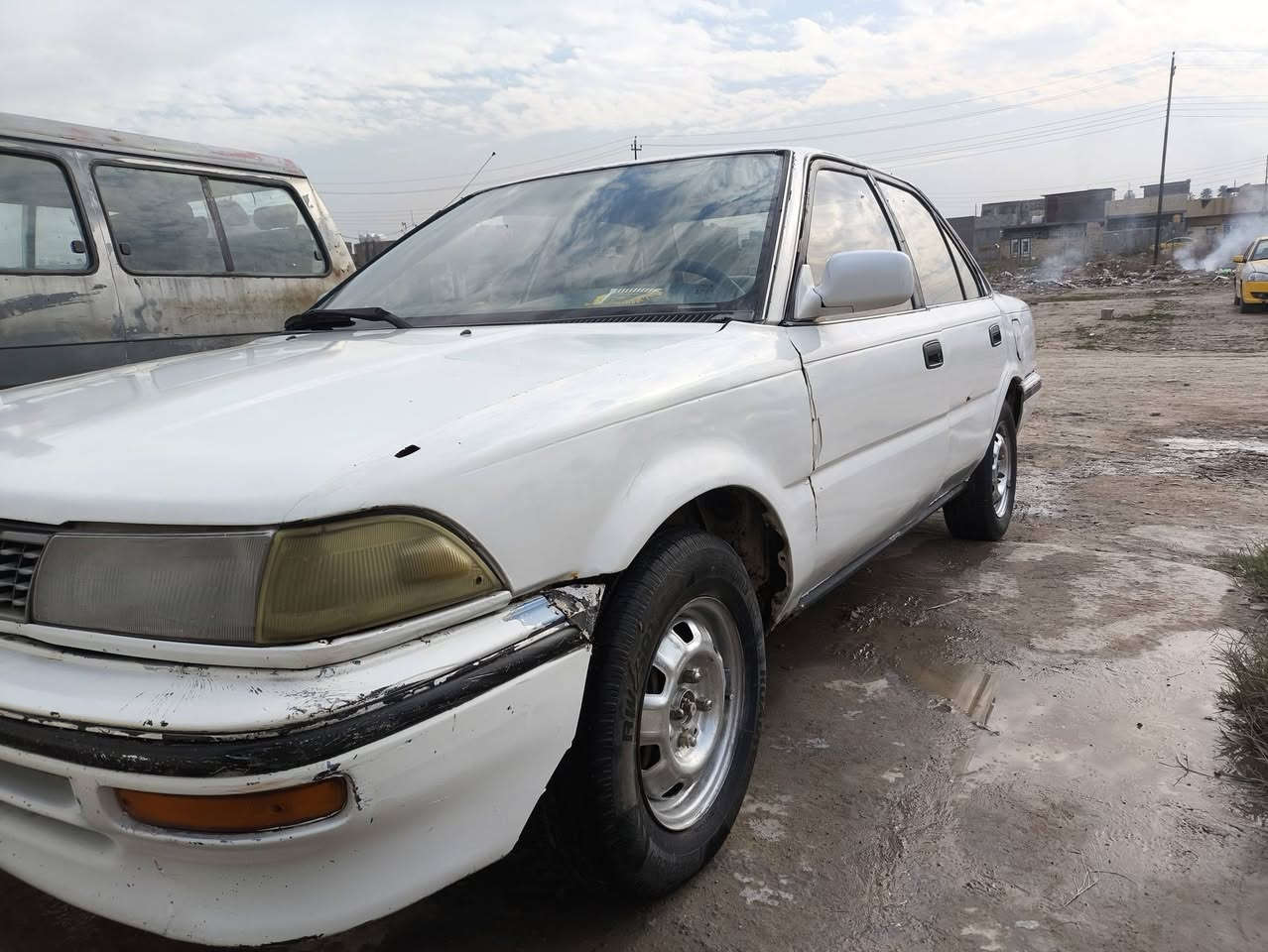 سلام عليكم كورلا موديل واحد وتسعين شطح سياره مصبوغه احزام سياره كير ومكينه خير من الله باتري جديد تارات زينه سياره جاهزه سعرهه  ثنين وثلاثين وبيهه مجال مكاني بغداد رقمي ***********
