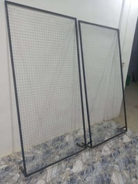 للبيع ارتفاع مترين و العرض متر العدد ٢ السعر ٣٠ ٠٧٨١٩١٨٦٦٨٢