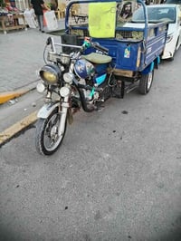 للبيع معه المحجر تايرات جدد ضفيره جديده أوراق كامله سعر مليون ونص مستع...