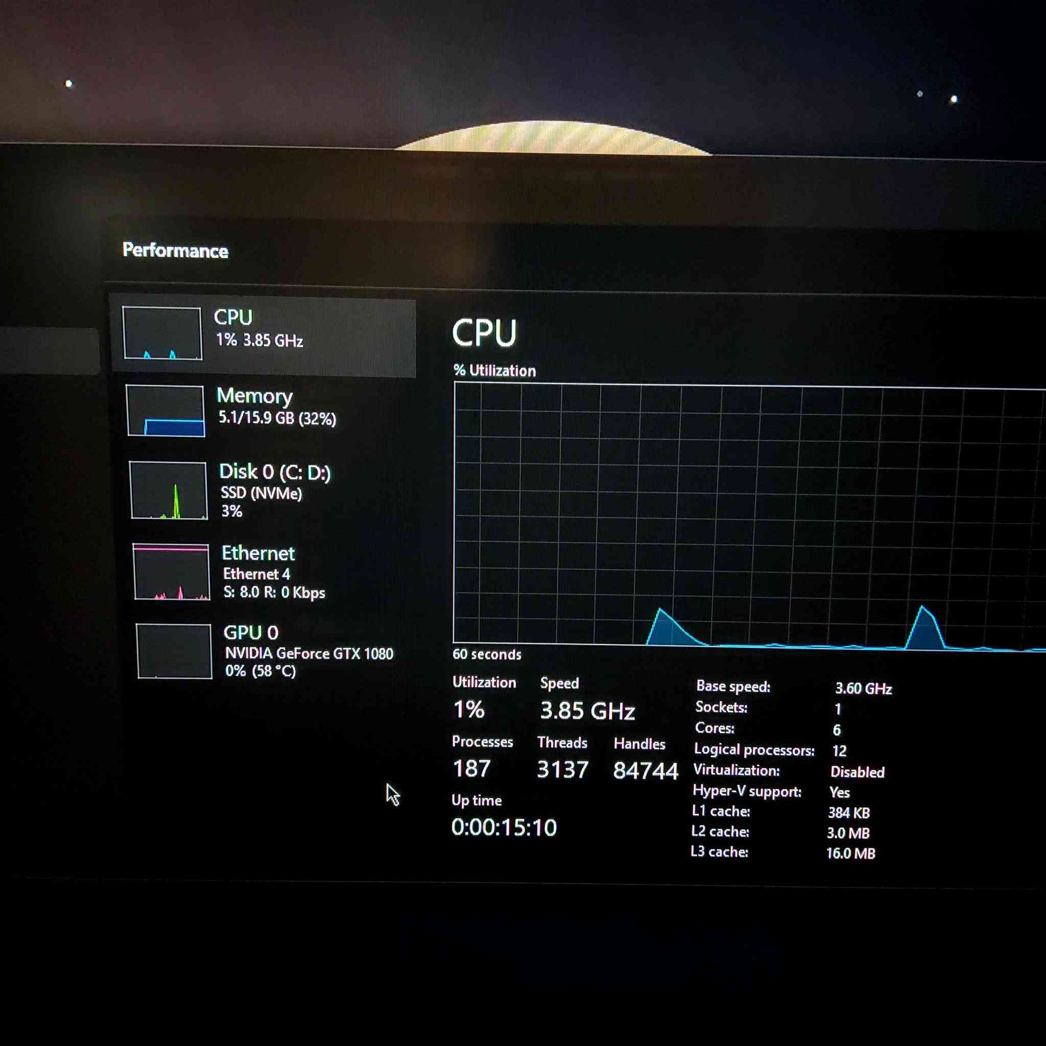 كيس فقط بدون هارد
Ryzn5 5500
Gtx 1080 8gb rgb
Ram 16gb 3200
Motherboard gigabyte 
Power supply 850
Case msi 
للبيع فقط بسعر ٦٢٥ الف فقل
للتواصل فقط واتساب ***********
