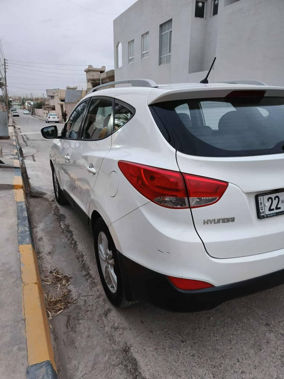 سيارة
توسان 2013 
 رقم اربيل جديد 
سنويه باسمي ماشيه 188
صبغ نص باب (السايق) المحرك المكينة شرط مكفول
السيارة جاهزه 
السعر 150 بيه مجال بسيط 
استفسار اتصال ***********
