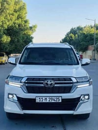 تيوتا لاند كروزر 2015 محدث 2021  محرك كير حداديه تبريد داخل نظاف كلش  ...