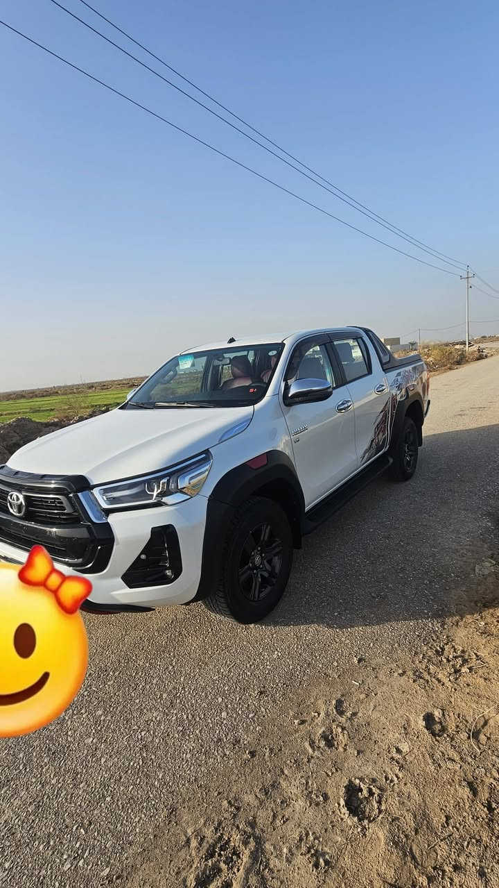 السلام عليكم لبيع تويوتا هايلوكس ساز موديل 2023كفاله عامه من كلشي ماشيه ٨٠الف السياره جديده ما متعوبه فول مواصفات SRS معروفه مواصفاته رقم أربيل انكليزي السعر 360ورقه وبيه مجال مكان السياره ميسان الشراي يتصل *********** /***********
