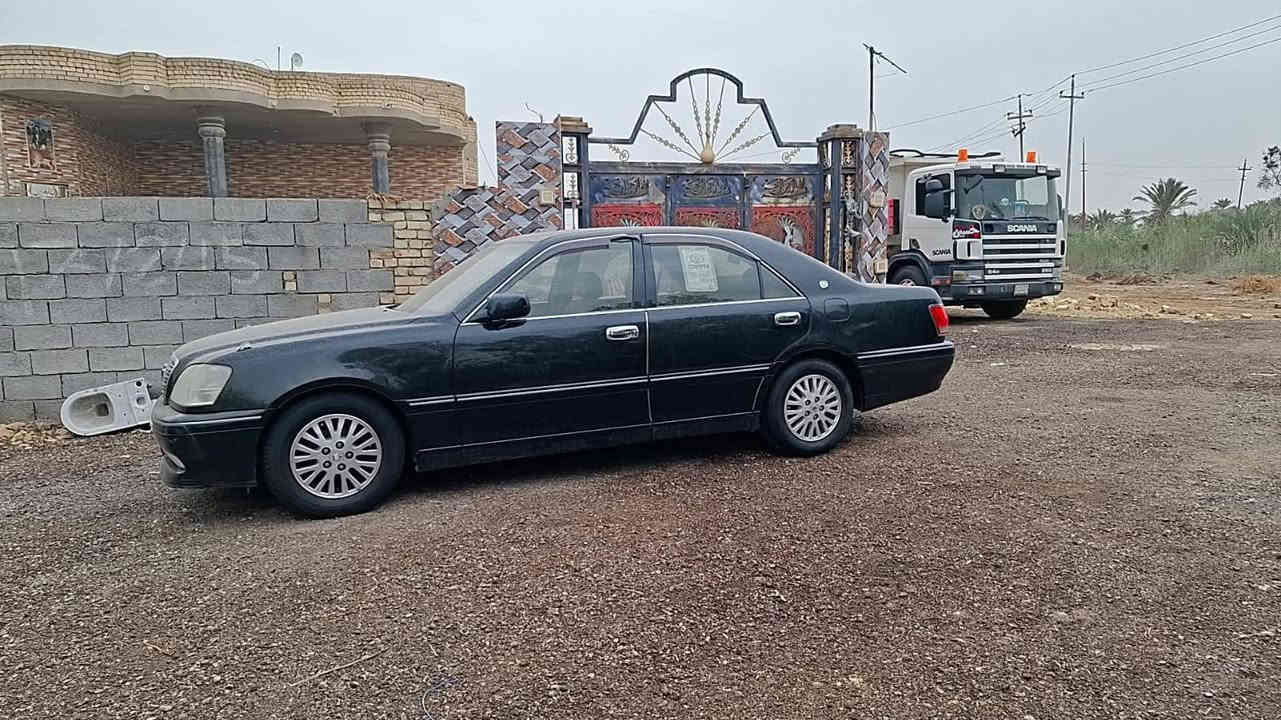 ملكه جنون ادوات متوم طبق الاصل كصه جنطه مديل ٢٠٠٢
دكمه وحده 
دواخل عسلي 
كشنات كهرباء 
 تبريد + تتفائه 
مكينه ديفور زغير سياره جاهزه ما ناقصها شي مكان ميسان سعره ب ٤٥ وبيها مجال وترهم مراوس ***********
