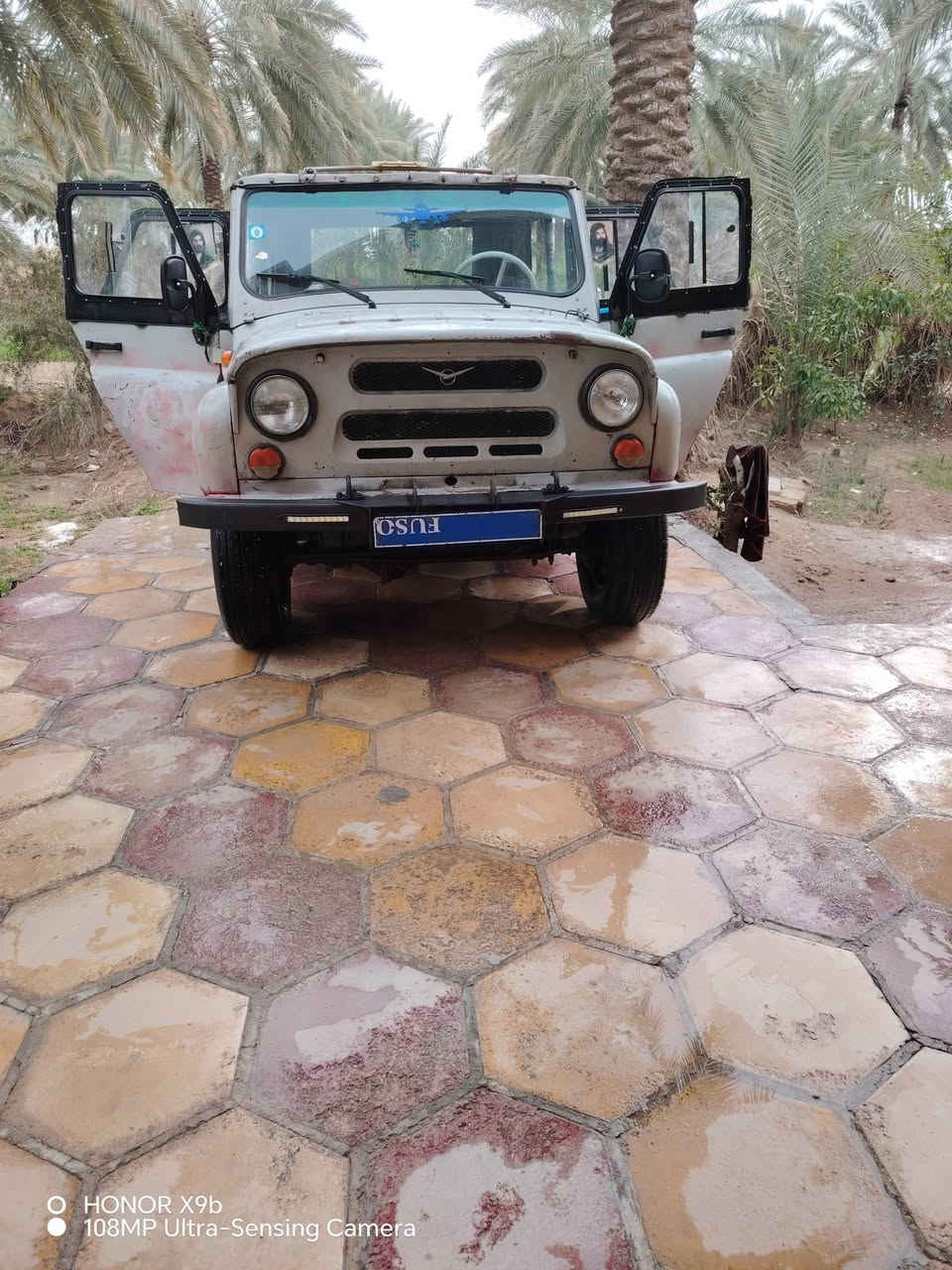 واز  لبيع ٢٠٠٠  السياره خير من الله اي نقص مابيه***********
