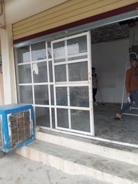 جام خانات عدد 2للبيع عُرض الواحدة 3متر و25سانتيم نظيف حيل حيل مستعمل ش...