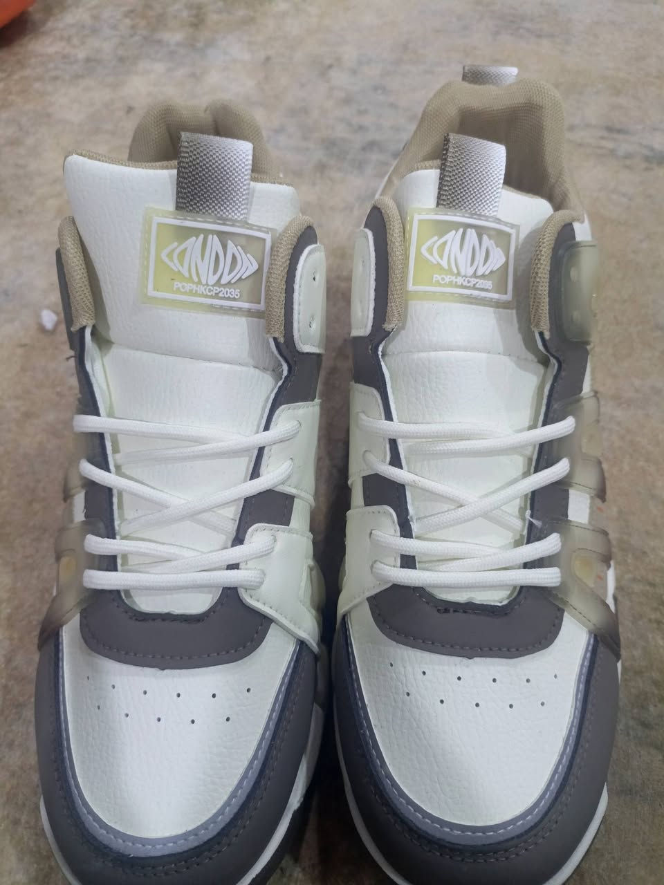 ترانشوز  بهذا الموديل
قياس 45

طول القدم 27.5


**إذا كنت صاحب هذا الإعلان وتريد حذفه لأي سبب، رجاءا أرسل رسالة إلى الدعم الفني**