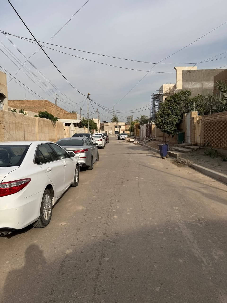 🏠 /  للبيع دار قديم يعتبر ( عرصه تفليش 🏗 ) مساحه ٣٢٠ م طابو صرف

                       واجهه ١٥.٥ م / نزال ٢١.٥ م 

                     ممكن بيع نصف المساحه ١٦١ م 

                        واجهه ٧.٥ م / نزال ٢٠.٧ م 

🌎 الموقع / الكرامه خلف مجمع الضامن الطبي ( موقع مميز )

للأستفسار أكثر مراجعة مكتب 
#عقارات_أراضي_بابل_الخضراء للمقاولات العامه والتصاميم الهندسية 
شارع ٦٠ .. عمود ٣٠٠ .. مقابل أستدارة علي بقلي 
الشيخ حازم 
وسام محمد 
أبو حيدر / ***********
