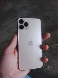 آيفون ١١ برو • ٦٤ • بطارية ٨١٪