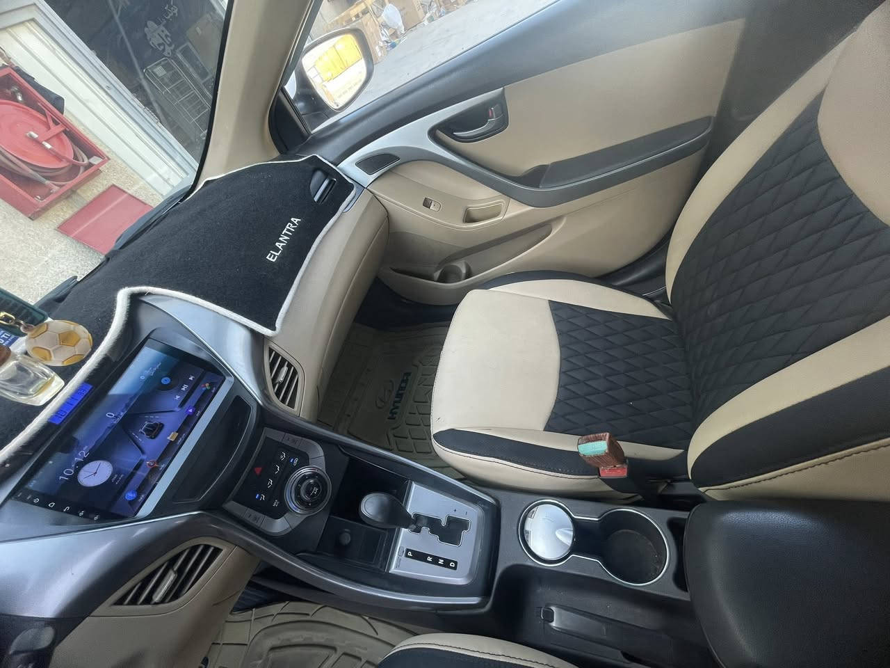 هونداي النترا ٢٠١٣ خليجي رقم بغداد بأسمي
مكينه  ١٦٠٠  سياره جديده بمعنى الكلمه 

تحكم ستيرن شاشه أندرويد 

غرفه مدوشمه جديد ارضيه مغلفه 

5ويل كب بيها كم قطعه صبغ موضحه بالسونار 

حداديه جيدة جداً 

تدفئه تبريد ماشالله 

عنواني بغداد الزعفرانية رايدها (112) بيها مجال
***********
