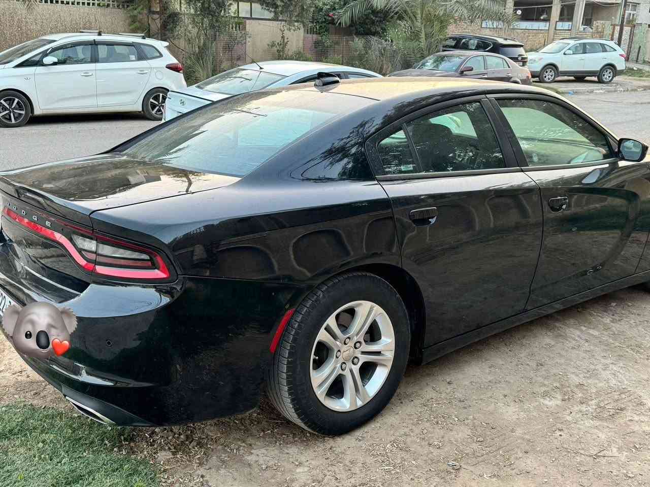 سلام عليكم 
دوج جارجر موديل 2023 
سياره مكفوله كفاله عامه عده 
دعاميه خلفيه فقط
كولها على وضع شركه
سياره جاهزه للاخير  مايحتاجلها اي مصرف
أرقام وسنويه كله جديده 
بااسمي تحويل مباشر
العنوان بغداد  الدوره 
***********
