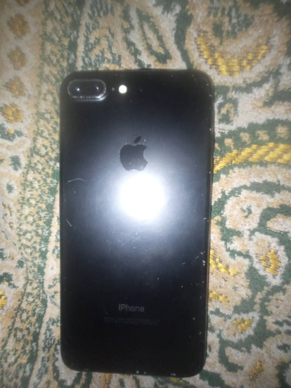 السلام عليكم 
ايفون 7pls
بطاريه 100 جديده 
ذاكره 256 النسخه اليابانيه j/a
مشاكل الجهاز هي 
1 سيم كارت واكف 
2 البصمه واكفه 
أما باقي الجهاز كله شغال ونضيف 
السعر 45 الف وبي مجال 
مكاني بابل حله شارع 60 مقابل مستشفى التركي 
للاستفسار ***********

