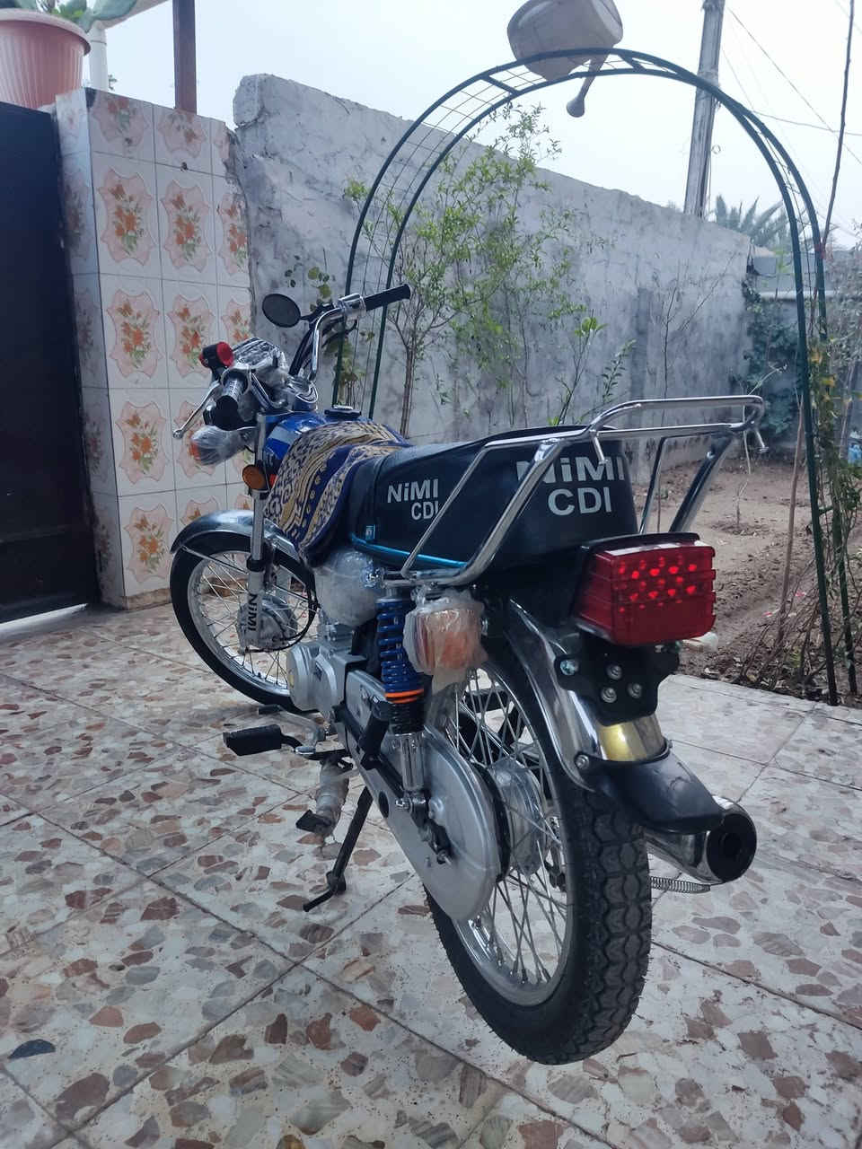 سلام عليكم نامة متياز اوراق سكنر بلادي مالعوب بيهة صارلهة من طالعة من المعرض شهر الاستفسار ***********
المكان بابل حصوة
