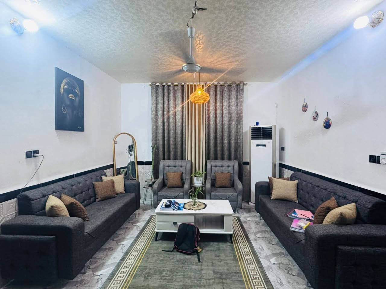 دار للبيع طابو زراعي تحويل مفتوح سند ٢٥
الموقع نادر الاولى الشارع الخدمي قريب جدا
المساحة 240م
طابق واحد 2نوم استقبال مطبخ كليدور مجمع صحيات كراج سياره
للاستفسار 
اتصل بالارقام التاليه 
***********
***********
موقع المكتب حله نادر الاولى الشارع الرئيسي مقابيل دائره اتصالات بابل 
مكتب علي السلطاني للعقار
18/
