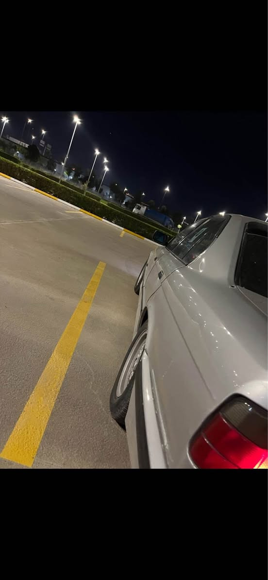 Bmw موديل ٩١ مكينه ٥٢٥ بيلاد توماتيك بي دةحم و بي ليدران نمونه لة جواني ١٠٠ دولار غرامه ي له سه ره دواي معامه له وه ري دةگريةوة سعري ٧٣  كةمةك مةجال *********** أربيل, العراق
