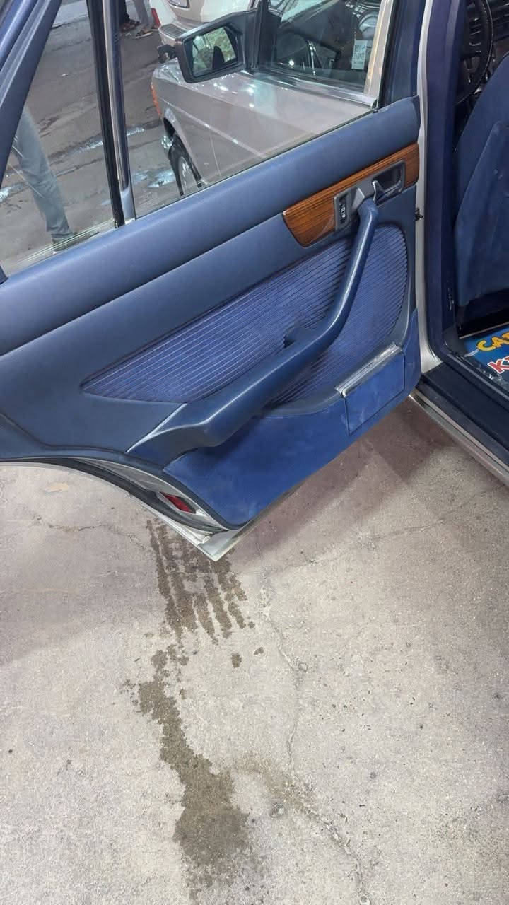 رمضان كريم
وين جناي 
مارسدس بنز 1990 وارد يابان 
فول مواصفات 
صبغ عام جماليه فقط  صبغ درجه اولى 
باقي وضع الشركة 
6 سلندر كير محرك وضع الشركة 
دشبول كله صاج 
بردات كهربائية 
فتحه سقف 
كشنات كهربائية 
ويل كب 
ستيرن كهرباء 
سيدي مسجل جنجر 
تخم تأير جديد 
صدر تبريد ثلاجة 
وضع الشركة 
جناي يعرف قيمتها 
رقم بغداد دولي باسمي تحويل مباشرة سنويه هزه جديد 
السعر 14 ونص يعني 145 ورقه وبيها مجال 
اي استفسار 
*********** ابو احمد 
مكان بغداد البياع معرض المنار الحديث شارع 2
