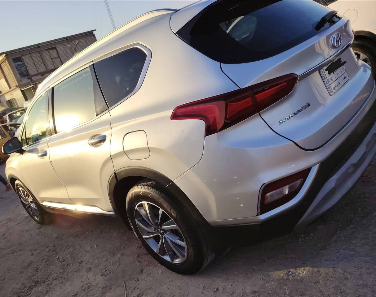 السلام عليكم  تحيه طيبه ❤️‍🩹سنتافي 2019 امريكي 2400 GDi  فولل للاخير سياره بغداد مشروع وطني بسمي 5راكب  السياره بيهه ربع الجاملغ وربع البنيد والبنيد مصبوغ كله وبيهه بارد مثل ما موضح بل صور 
.بصمه 
بنراما
كشنات جلد 
تدفئه كشنات 
جنطه كهرباء 
نضام ترحيب 
شاشه جبيره 
كير طياره 8 نمر
ثلاث انضمه قياده 
كامره دواره 
6 كامرات 
سماعات Nefanti 
لايت زنن
هاند بريك دكمه 
ويل كب 
رادارت 
كشنات كهرباء 
السياره ترهم مراوس بسورنتو 
***********
 سعر مناسب كلش جوه السوك 155 مع المجال ماكو هيج سعر بل سوك سعر النتره
