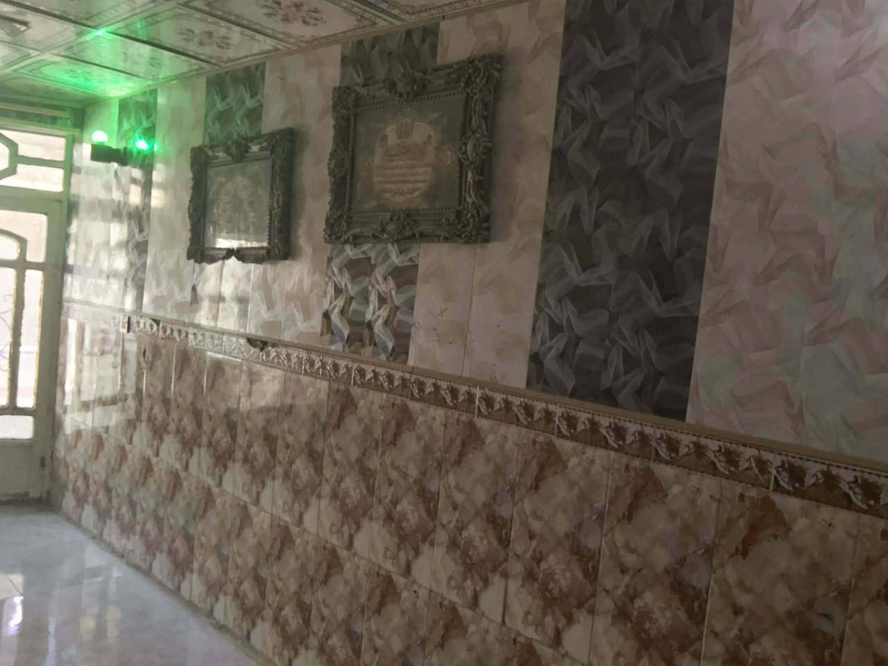 🏡 بيت للبيع – فرصة ممتازة عبر المصرف العقاري 🏡
📍 الموقع: المهندسين – قريب على مدرسة الفرقان
📐 المساحة: 110 متر مربع
📏 الواجهة: 5.5 متر
📄 السند: طابو صرف

✅ موقع جيد وقريب من الخدمات
✅ مطلوب للمصرف العقاري
✅ البيت قديم لكن مرمم وجاهز للسكن

💰 السعر الكلي: 120 مليون دينار

🔹 المطلوب للمصرف العقاري: 70 مليون دينار
🔹 المقدمة: 50 مليون دينار
🔹 القسط الشهري: 350 ألف دينار

للاستفسار والمعلومات أكثر، يرجى التواصل على الرقم  ***********

