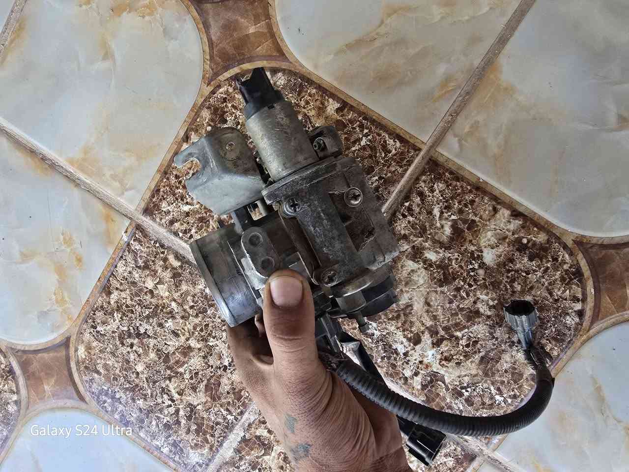 السلام عليكم جويتر نيسان شبوط  حاوية نضيف كلش مع كافة الملحقات
***********
غير متواجد ع الفيس
