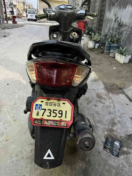 السلام عليكم سكنس فحل ياباني بلاديه سعر 750 وبيها مجال مكان بغداد الخطيب الزراعي رقم ***********
