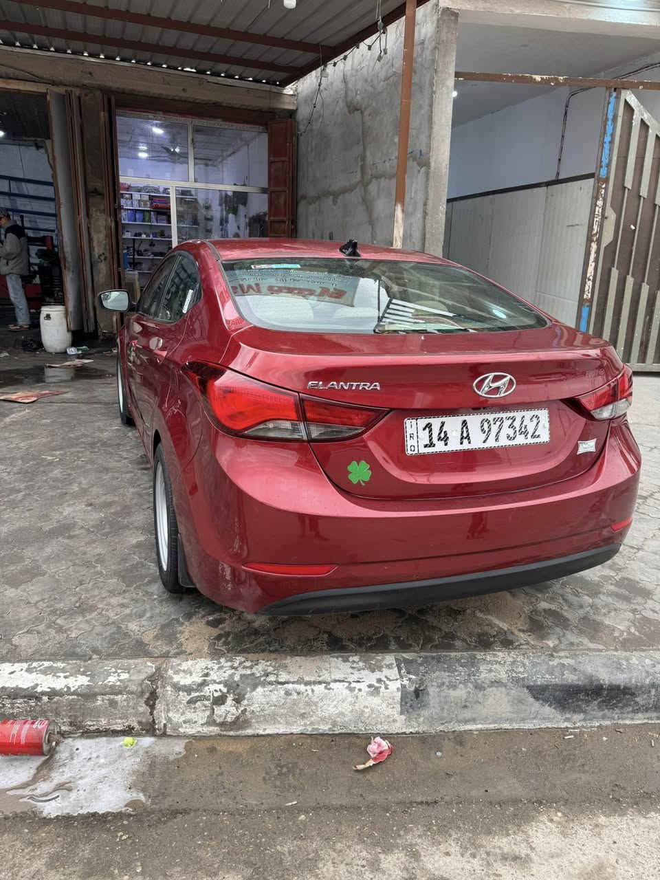 السلام عليكم
النتره مديل 16وارد امريكي ماشيه 105فقط
محرك 1800دوش كير at
رقم بصره انكليزي مشروع وطني بسمي سنويه 31تنتهي 
سياره مكفوله من الضربه والضبع والتبديل بيها تكحيل فقط سونارها مرفق مع المنشور 
سياره مكينه وكير قبل 7ايام شادهم بعدهم بلضمان 
تخم تاير ورنك جديد
حداده جديده 
منضومه بانزين جديده 
منضومه تبريده كامله مال كصه شادلها 
سياره جاهزه من البرقي 
شرط ترايك وين مايعجبك 
سياره نص فول
السعر (125)وبيها مجال لشرايه 
مكاني بصره الزبير 
***********
