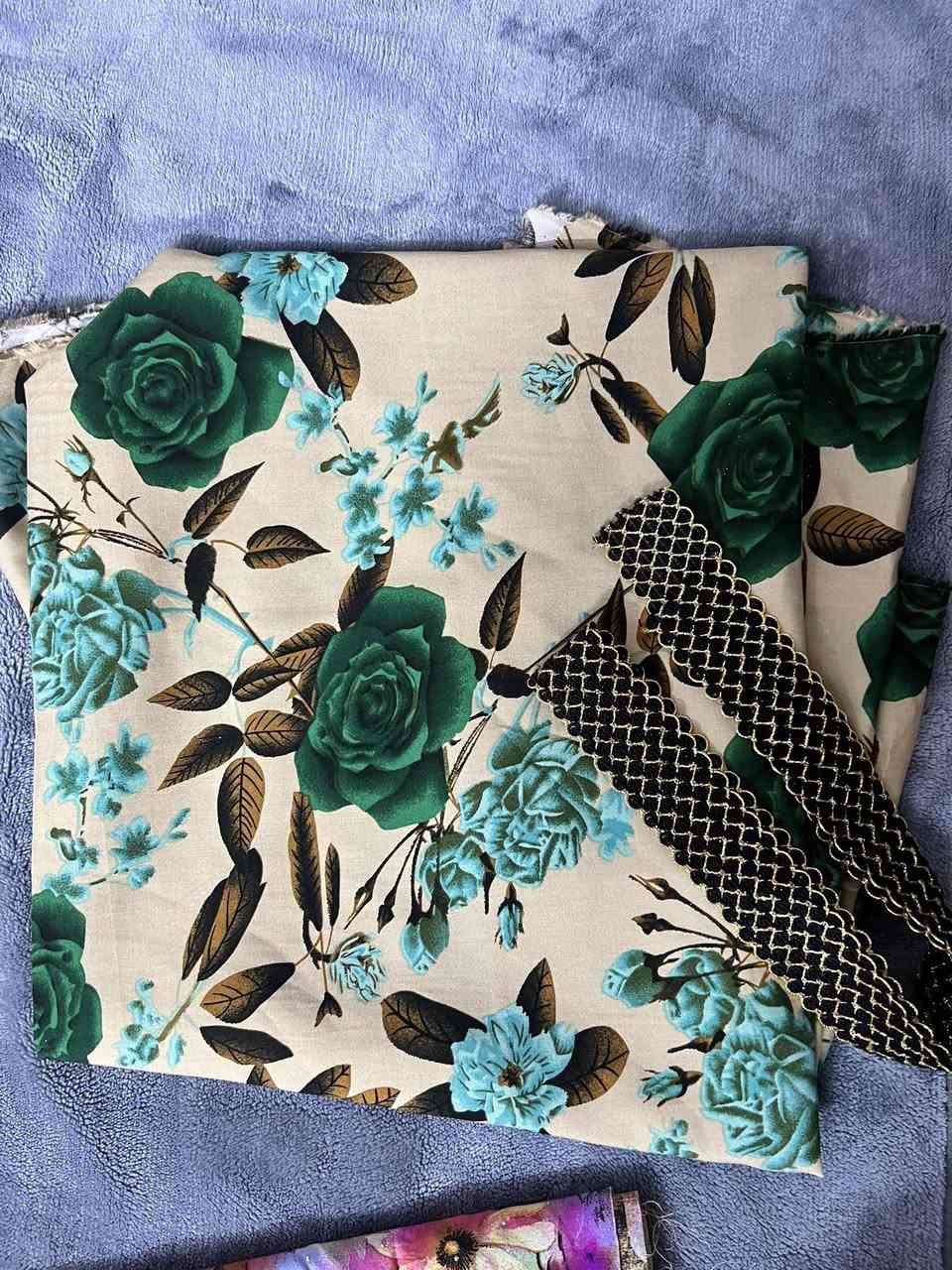 السلام عليكم 
متوفر 
الخياط حسب القياس


**إذا كنت صاحب هذا الإعلان وتريد حذفه لأي سبب، رجاءا أرسل رسالة إلى الدعم الفني**