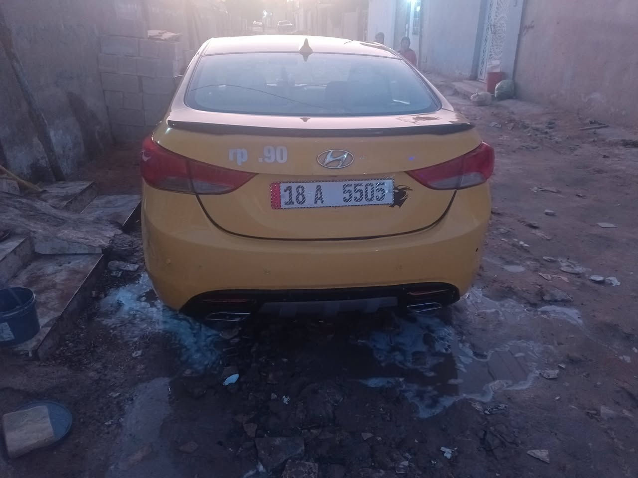 السلام عليكم ارنتره مديل 2011وارد امريكي بيه بس باب مبدل والباقي مكفول مكينه1800 كير حداديه خير من الله السعر 90وبيه مجال بسيط *********** المكان نجف كوفه
