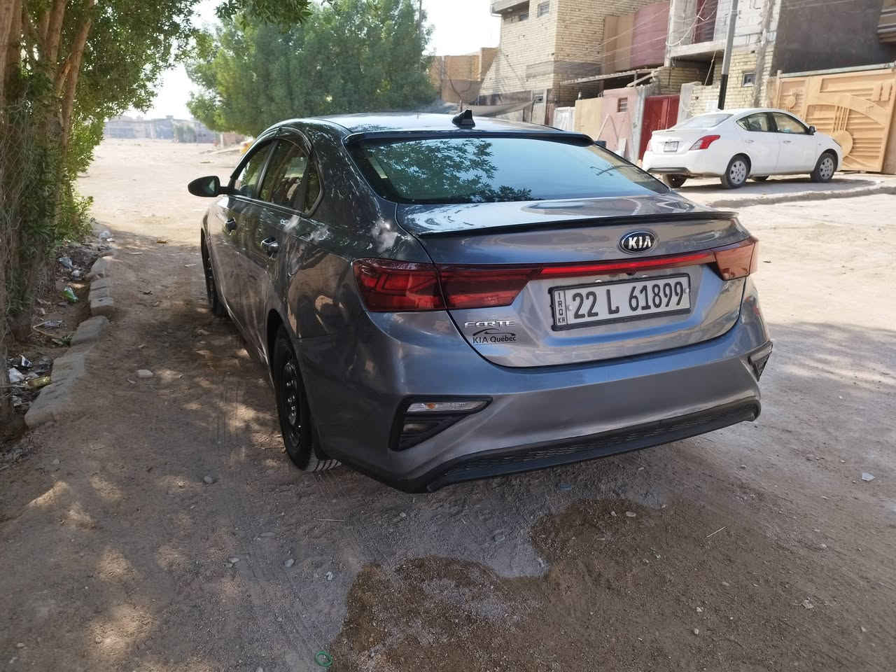 سلام عليكم كيه فورتي 20 كير ايتي مكينه دوش حداديه وتخم تاير جديد ويل 15 غرفه جديده سياره بيه 3 قطع اثنين ضبغ وحده بارد السعر 125 وبيه مجال مكانه كربلاء  هاذا رقمي ***********
