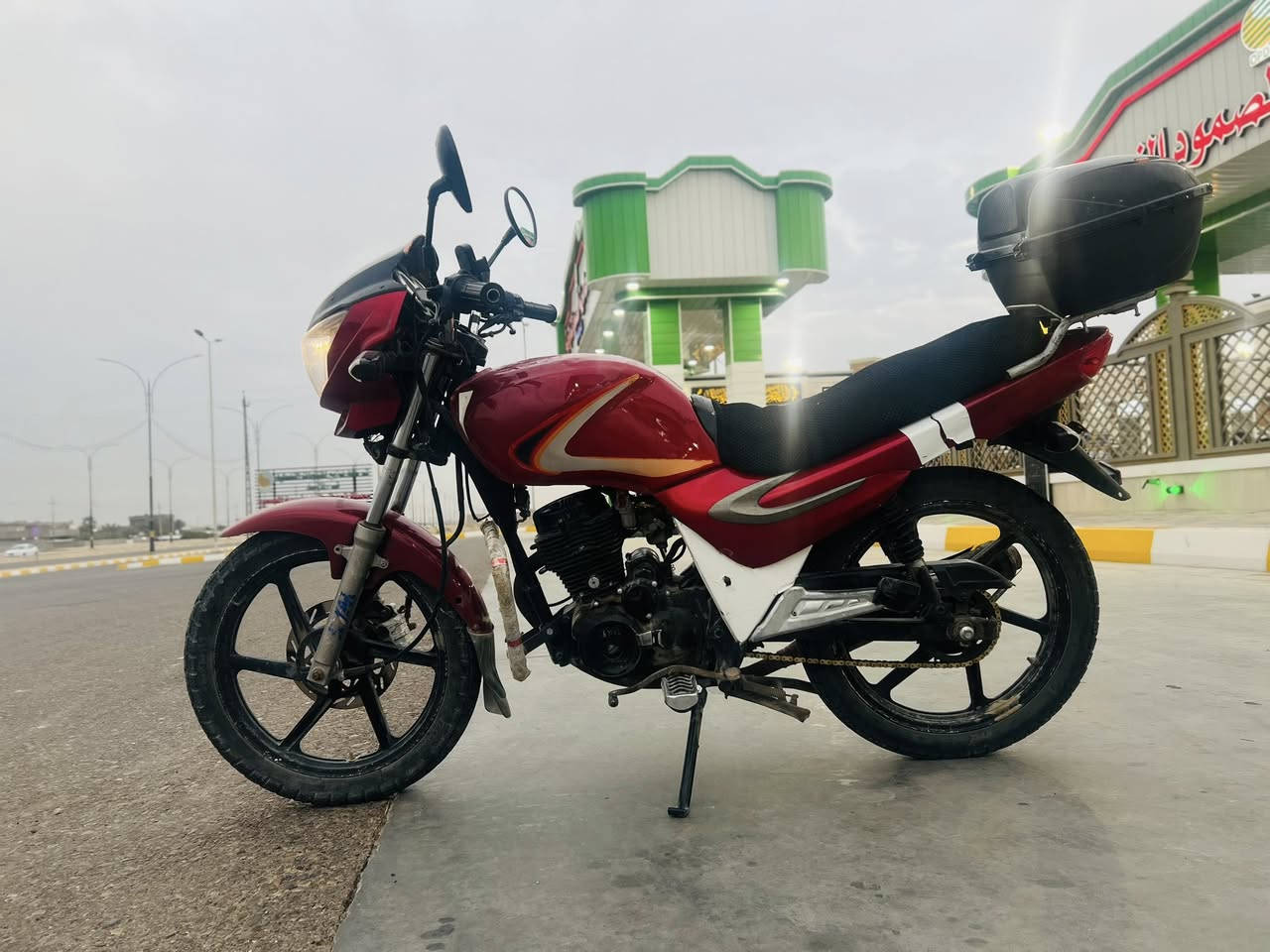 السلام عليكم سايم موديل ٢٠١٩ العنوان الحصي طريق عامريه الفلوجه كله شغال السعر ٦٥٠ وبي مجال الهاتف ***********
