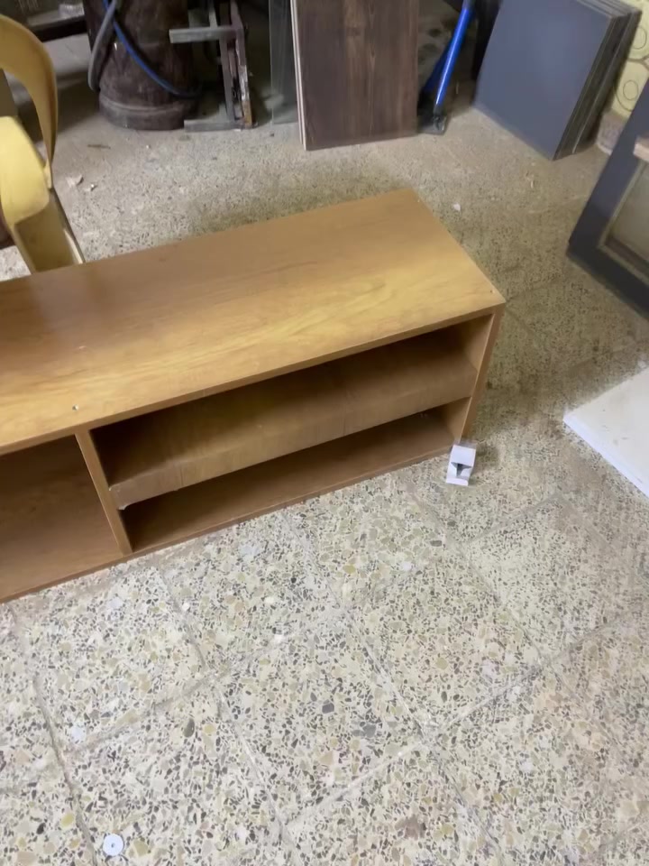 السلام عليكم
متواجد للعمل خلفة ديكور ومساعد الشغل هذا كدامكم شغلنة وقيمو التواصل ***********
