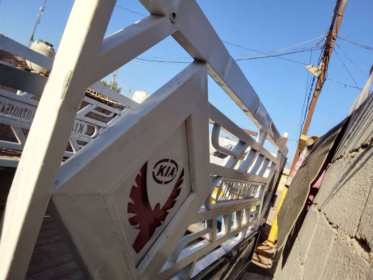 السلام عليكم محجر كيه تفصال جديد للبيع مكاني كربلاه ***********
