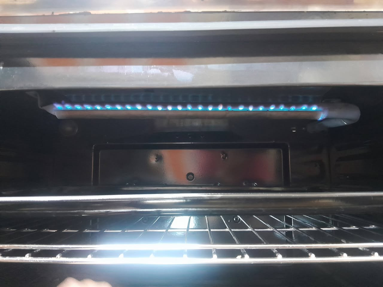 طباخ فرش مصري نضافة فول استخدام قليل السعر ١٩٠ المكان شهداء السيديه قرب تقاطع درويش ت***********
