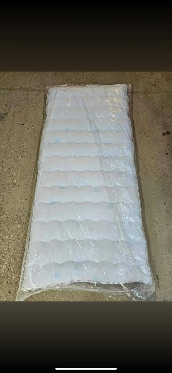 جديدنا 
دوشك طبي جودليه 
الحشوه ديباج بي كوالتي عالي طبقتين كما موضح بالصور 
القياس 90/190
الوزن 4 كيلو  ونص 
لسعار تنافسيه 
السعر 15 الف فقط


**إذا كنت صاحب هذا الإعلان وتريد حذفه لأي سبب، رجاءا أرسل رسالة إلى الدعم الفني**