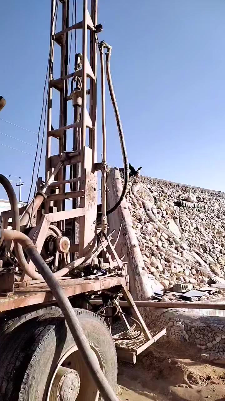 حفر ابار ***********
_________
حفر ///اليا  🚜
__ _______________________________
مستعدون لحفر الابار وثقوب الشوارع
 اليا🚜_ ويدوي🚹
 {وتسريب مياه الامطار والمخازن}
 في كل محافظات العراق
 بأنسب الاسعار
 شغل مضمون100% 
للأستفسار..
《راسل الصفحه او اتصل على الأرقام》↘️
●●●●●●●
0782 386 7066
