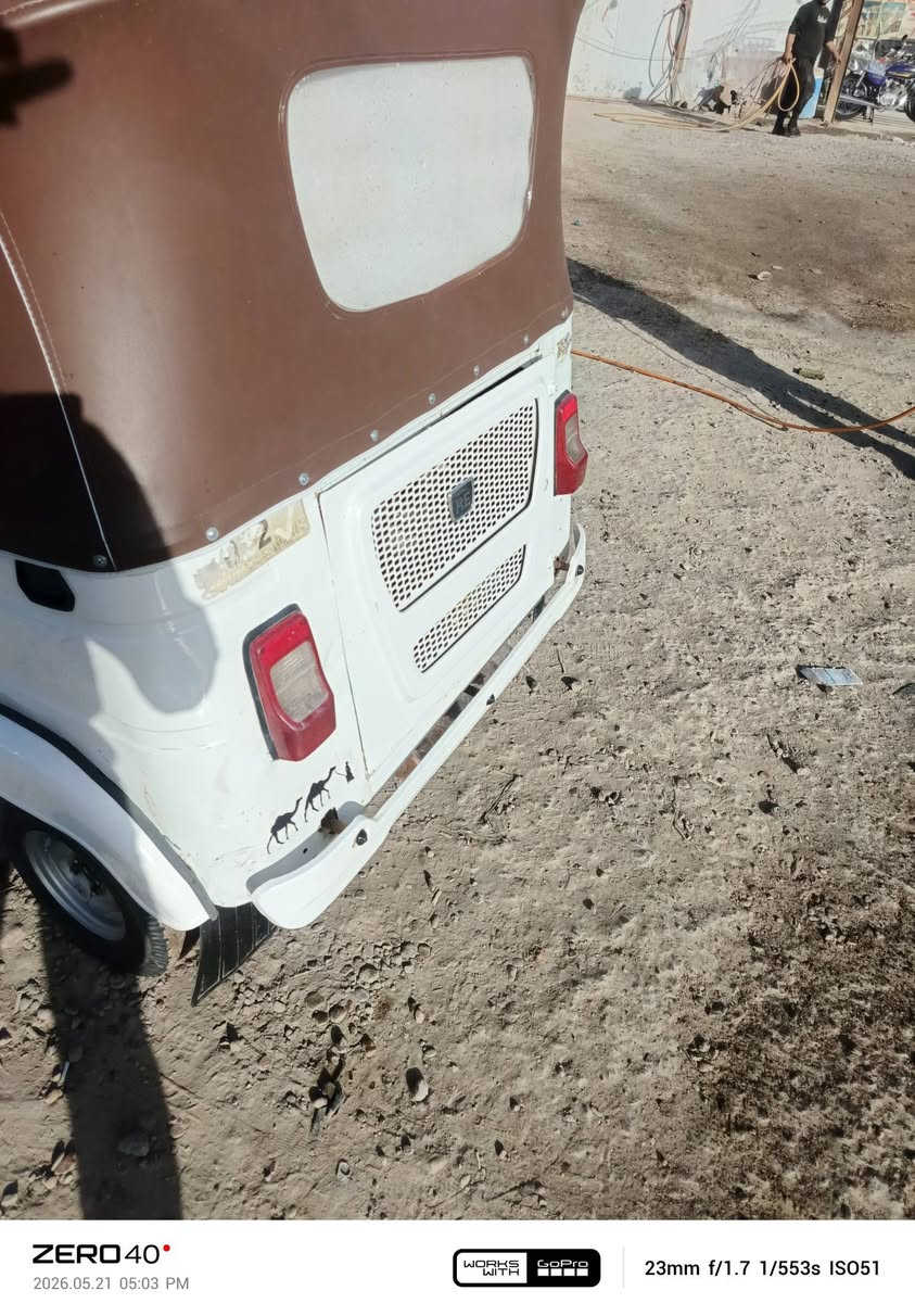 للبيع 22رقم بابل تحويل ثاني يوم تكتك مكينه مفتوحه 
اكفلك تنقيص وتبخير كهربائيات كلهه شغله ماناقصهه 
شي كبل لشارع بيهه ضربه جوه البك لايت ومعمره الدوس 

بابل القاسم 

***********

الدمام مو ياهه
