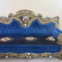 تخم ديوان 18 مقعد جديد اريده ب مليون وبيه مجال قليل  رقم الهاتف 077177...