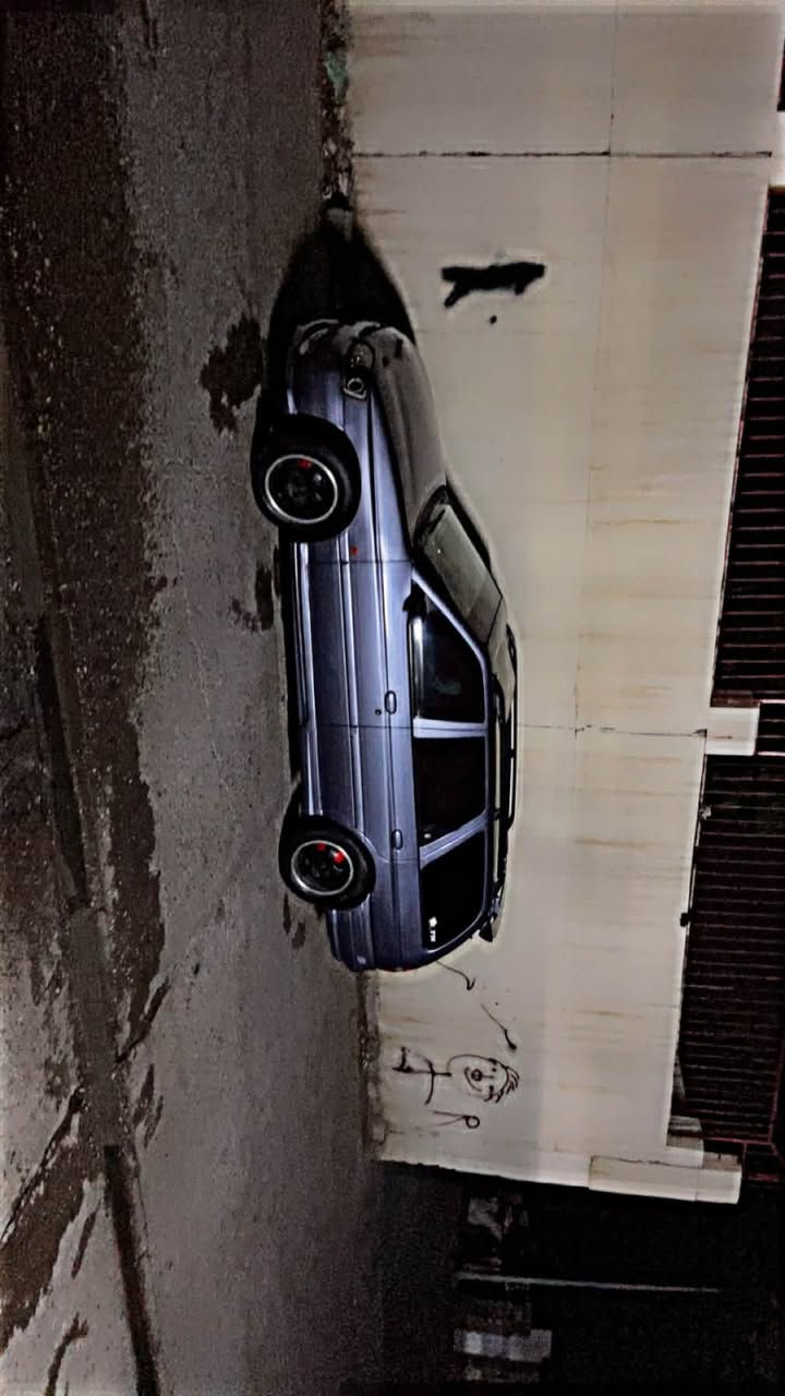 السلام عليكم شباب
فورد اسكورت للبيع
سياره حلوه ما تصرف عليها ربع
مكينه وكير بشرط
منضومه زنول عليها جديد
داخل جديد
دوسات رياضي
ويل رياضي
عليها احزام أمان رياضي وشاشه ومنضومه صوت مرعبه 
السيار حلوه بالواقع احلى من الصوره عليها كير رياضي
ملاحظة السياره مصبوغه عام جماليه
السعر 35وبيها مجال بسيط 
الرقم ***********
