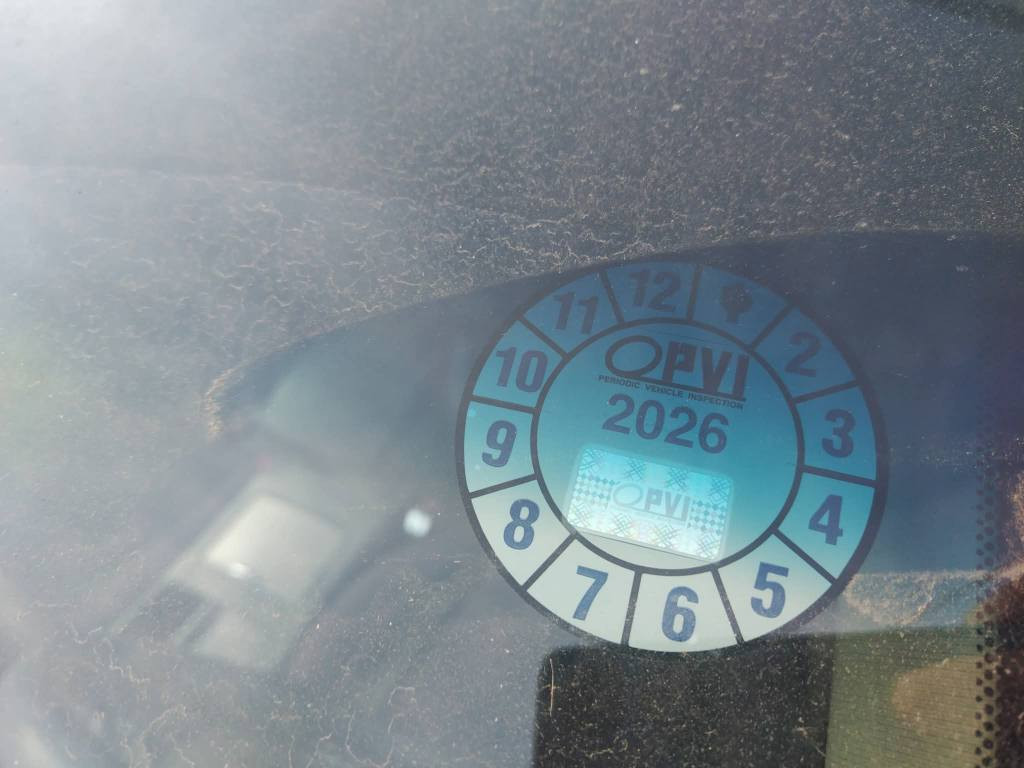 منشور خاص بالتقسيط 💯✅

*سيارات للبيع بالتقسيط في الموصل وأربيل 🚗💰*

نظام التقسيط مريح:
- ننطيك وكالة قيادة فقط لحين الانتهاء من الأقساط 🚗
- تتحول  بعد سداد كامل المبلغ 💸
- ضمانات: كمبيالة من كاتب عدل او  وصولات أمانة 🛡️

تويوتا اريون 
موديل  2007
مواصفات 
بيها شبر داير جاملغ خلفي ... وشخطين خفيفه باب خلف نفر
سياره شرط بدون دواخل
كير محرك تبريد كله شرط
مكينه ٦ سلندر
فول مواصفات نفس مواصفات افلون
رقم أربيل 
سياره استخدام شخصي
سياره موجوده باربيل 
مقدمه 55 شهر 3 ورقات السعر عالخاص 
من عدا العمولة والضمانات
سياره مو اليا معروضه يمي ابيعها اخذ عموله بعد الاتفاق من طرفين 

*للتواصل: ***********
                ***********
                *********** واتساب 

🚗💰 لا تفوت الفرصة! 😊 موصل, نينوى
