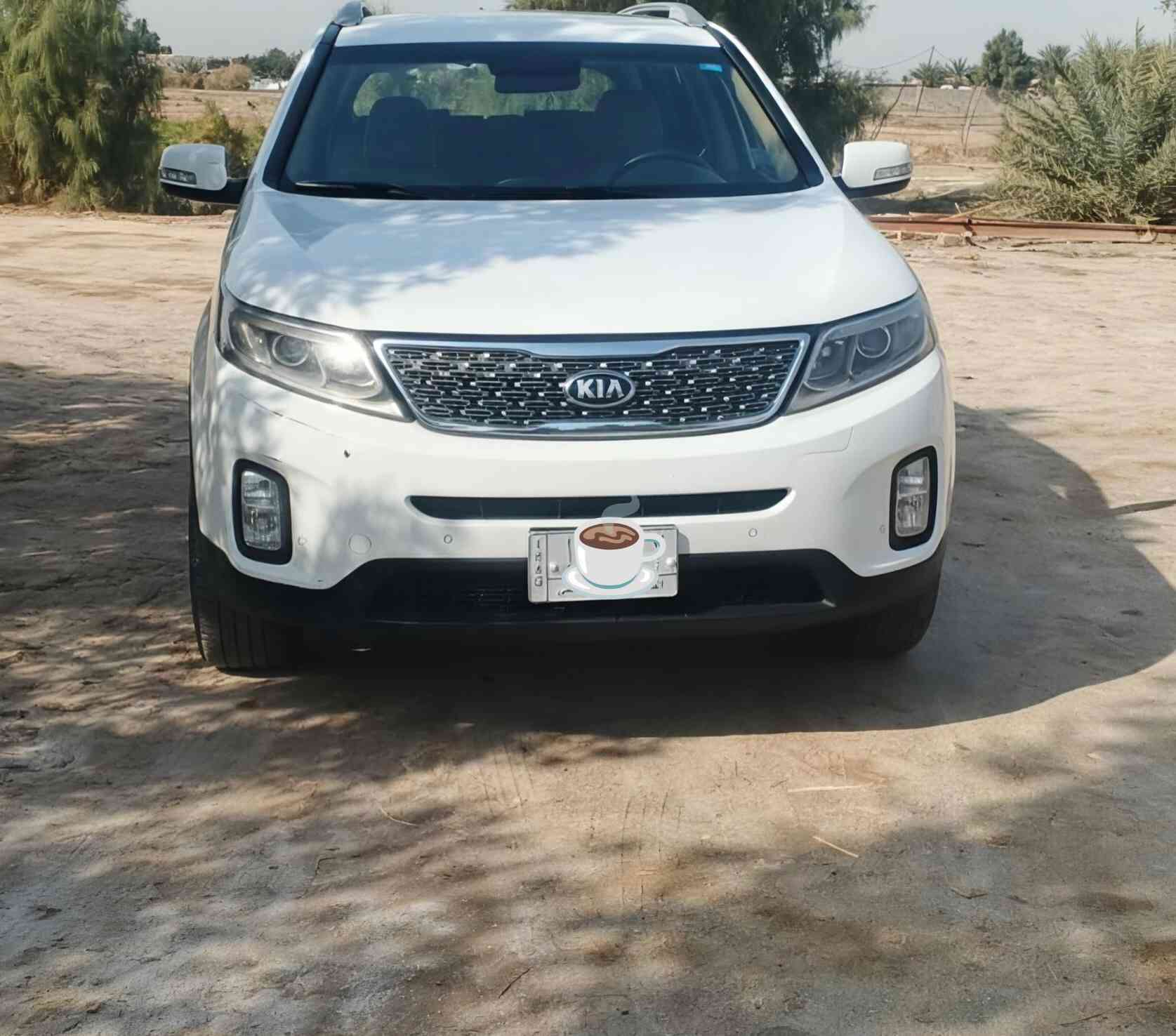 سورنتو 2015 خليجي رقم قادسيه الماني بسمي 
7 راكب 
مكينه 2400 كفالة مامفتوحه 
السياره جديده كفالة من الحادث اوصبغ افتح 
نص فول تحكم استيرن شاشه حساس خلفي 
ملاحضه خاص ماجاوب اتصل على صاحب السياره *********** / السعر 170 وبيها مجال مكان الديوانية
