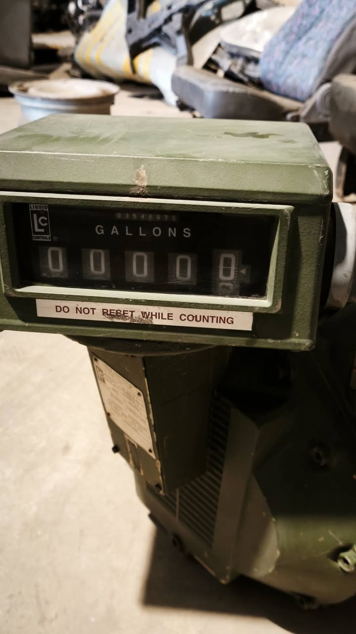 سلام عليكم عداد نفط عدد 2مال حاويه للبيع مكاني بغداد
***********
