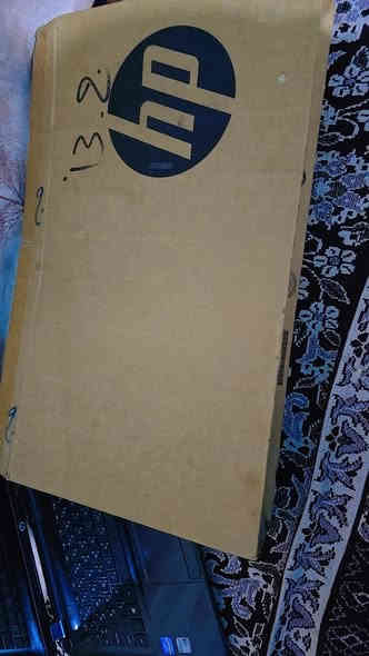 سلام عليكم لابتوب حجم الكبير  للبيه سعره 150وبي مجال مكاني حله  ***********
