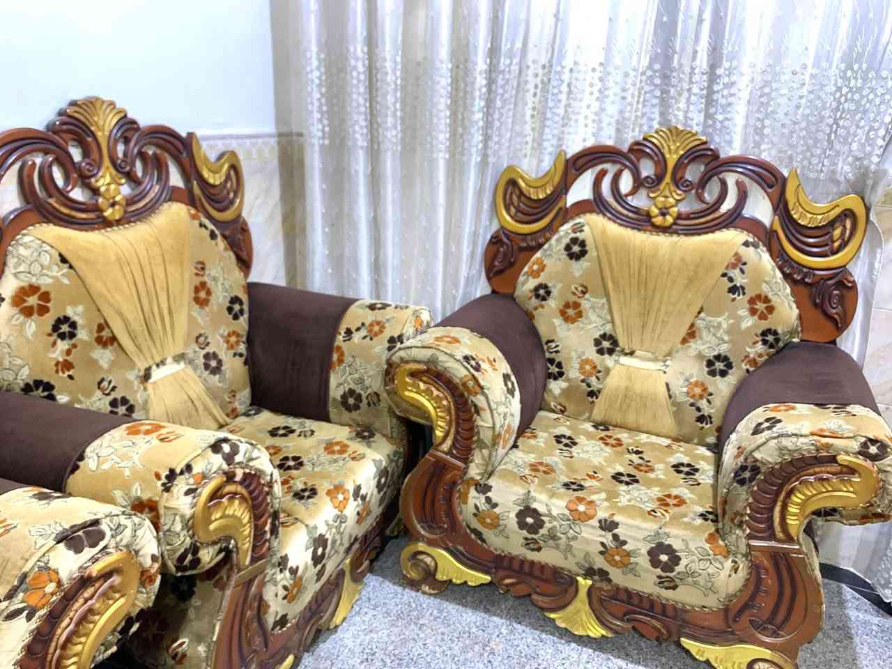 تخم ملكي  ١٠ مقاعد للبيع / بغداد


**إذا كنت صاحب هذا الإعلان وتريد حذفه لأي سبب، رجاءا أرسل رسالة إلى الدعم الفني**