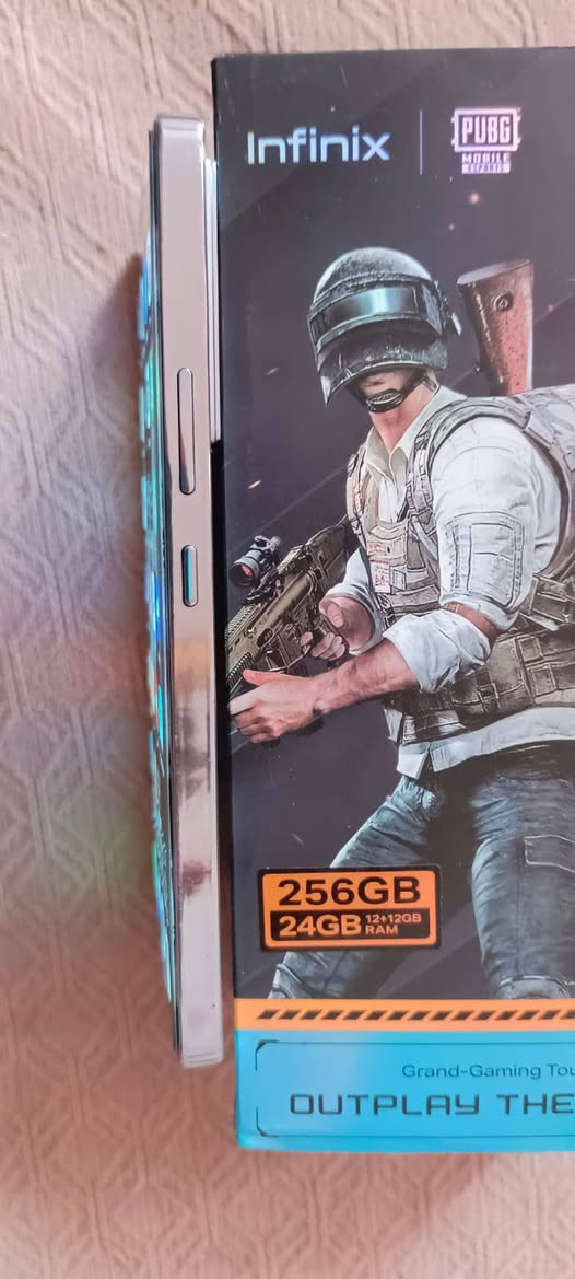 انفنكس جيتي عشرين برو كامل ملحقات شاحنه وسماعتة الاصليه جهاز نضيف حيل بس الشاصي بي شخوط من وره الكفر اما باقي جهاز مكفول مكاني بغداد سعر 275 وبي مجال قليل حك جيه


**إذا كنت صاحب هذا الإعلان وتريد حذفه لأي سبب، رجاءا أرسل رسالة إلى الدعم الفني**