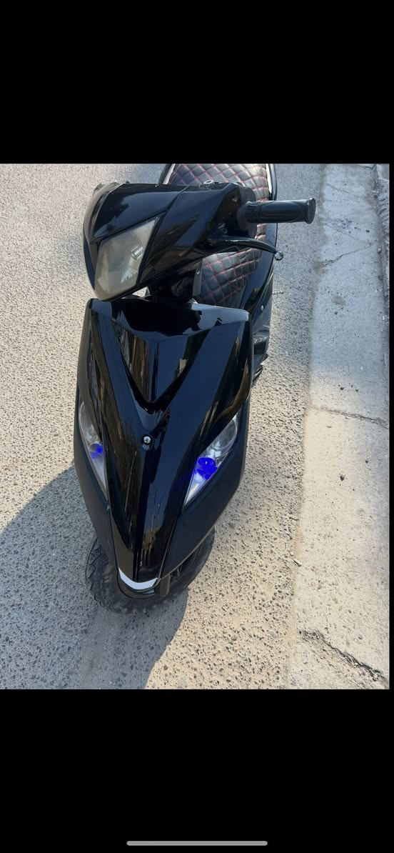 سلام عليكم دراجه ماكس ثعلب 
دراجه مكينه ناعمه شلعه حلوه معدلها 
دراجه مابيها اي تبخير او تنقيص السعر 500 مكاني العطيفية او المنصور ***********خط +واتساب
