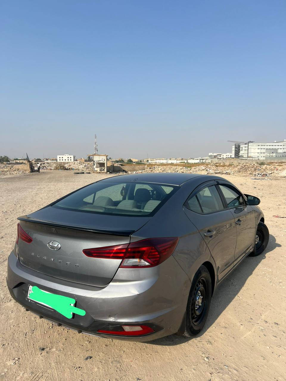 السلام عليكم النترا وارد امريكي موديل 2019 شكل ال20  مكينة دوش گير AT مكينة وكير مكفولات حدادية تخم تاير كهربائيات كله جديد اي نقص مابيها 
بيها صبغ باب السايق والباب الخلفي + التكم اثر شخوط بدون حادث 
السعر 115$ 
 
***********
مكاني بغداد الحسينية
