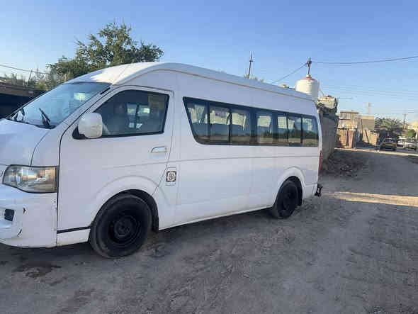 سلام عليكم سياره البيع إج تو 2014 البيع مكفوله من الصبغ والضربه معممره بس دواير والباقي مكفول دوشمه مكينه كير تبريد تخم تاير بس صدره نص عمر الباقي ترايك وين ما يعجبك السعر 135 وبيه مجال مكان السياره بغداد المعامل ***********
