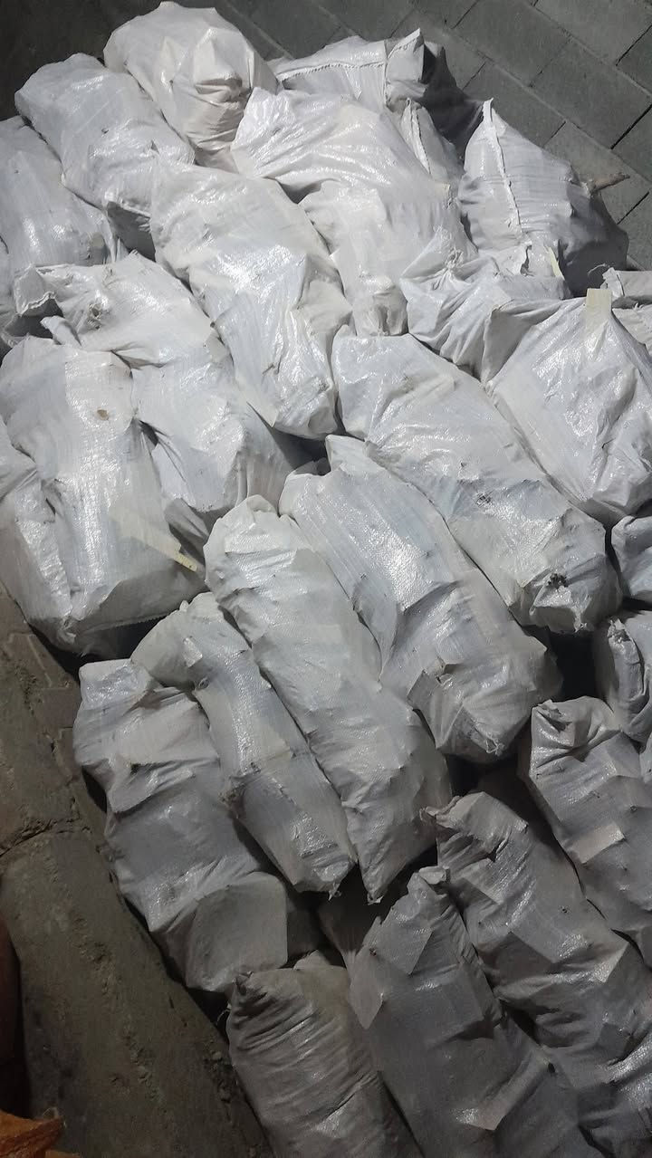 بسم الله الرحمن الرحيم
يوجد لدينا  حطب  جيس كبار سعر  جيس 13الاف
العنوان  سوك حقلانيه  تصال علا رقم الهاتف 
***********
